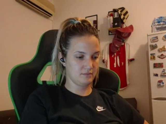 lean-cheeky live cam on BongaCams