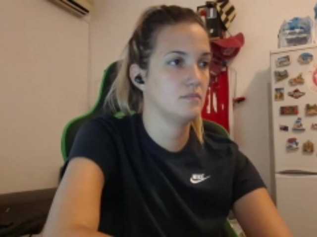 lean-cheeky live cam on BongaCams