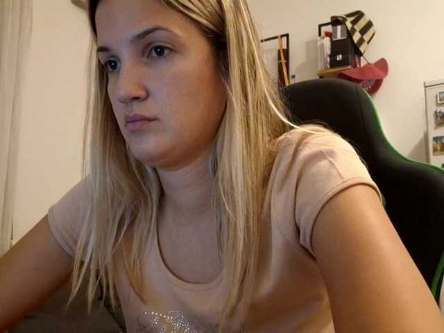 lean-cheeky live cam on BongaCams