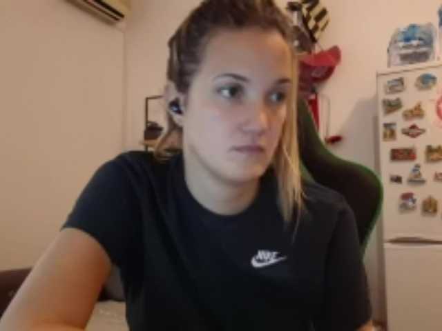 lean-cheeky live cam on BongaCams