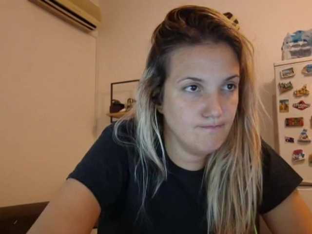 lean-cheeky live cam on BongaCams