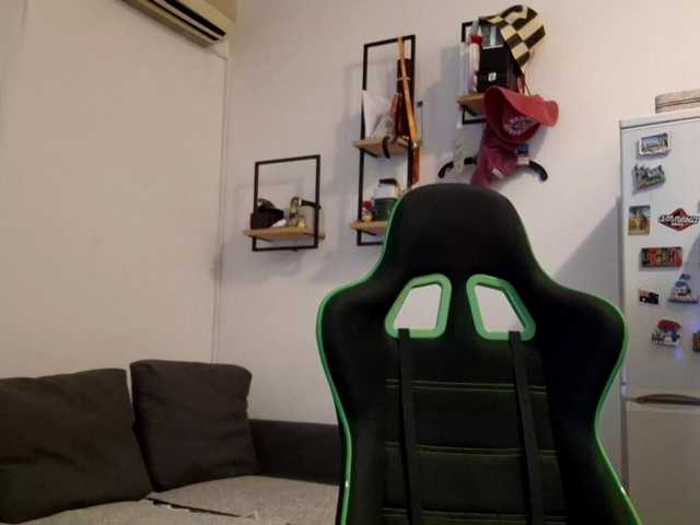 lean-cheeky live cam on BongaCams