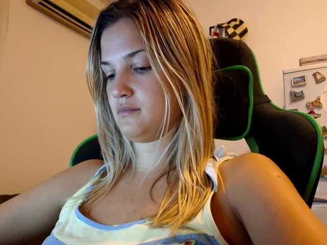 lean-cheeky live cam on BongaCams