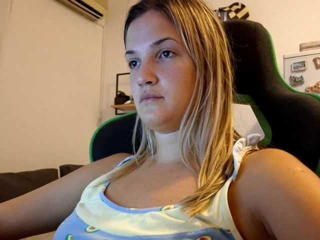 lean-cheeky live cam on BongaCams