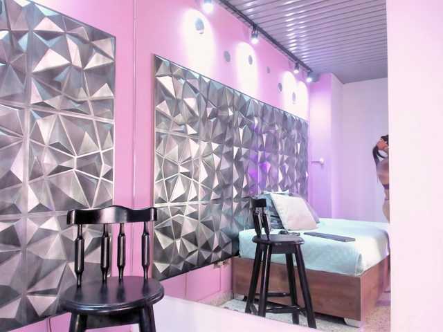 Yarasaint live cam on BongaCams