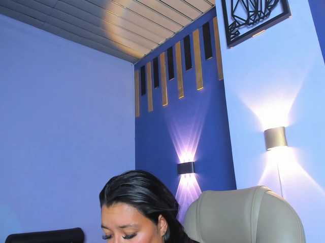 Yarasaint live cam on BongaCams