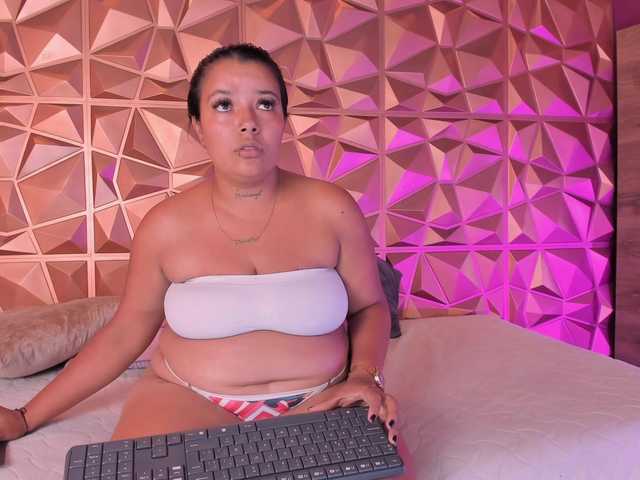 Yarasaint live webcam show
