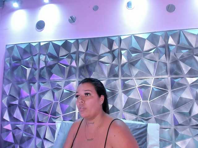 Yarasaint live cam on BongaCams
