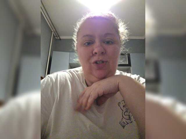 Iremka live cam on BongaCams