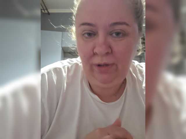 Iremka live webcam show