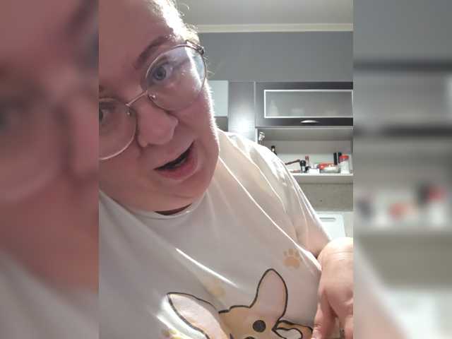 Iremka live cam on BongaCams