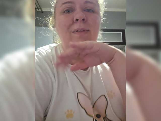 Iremka live webcam show