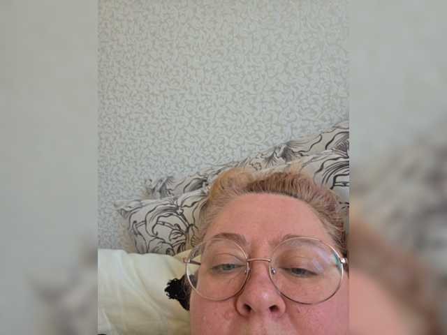 Iremka live cam on BongaCams