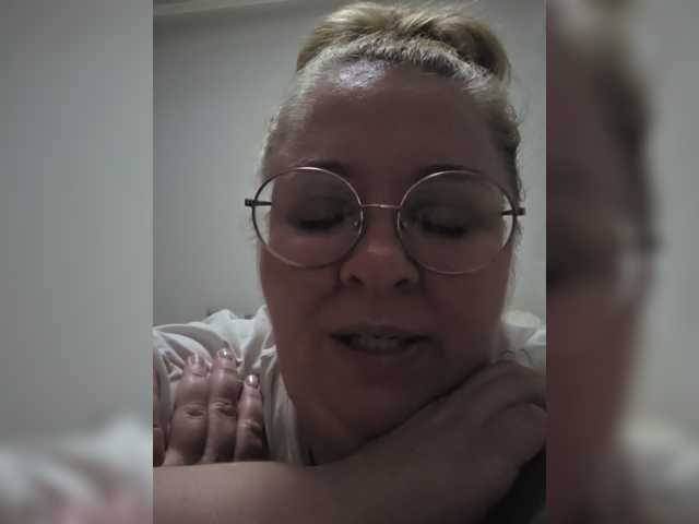 Iremka live cam on BongaCams