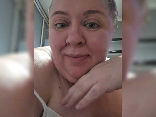 Iremka live cam on BongaCams