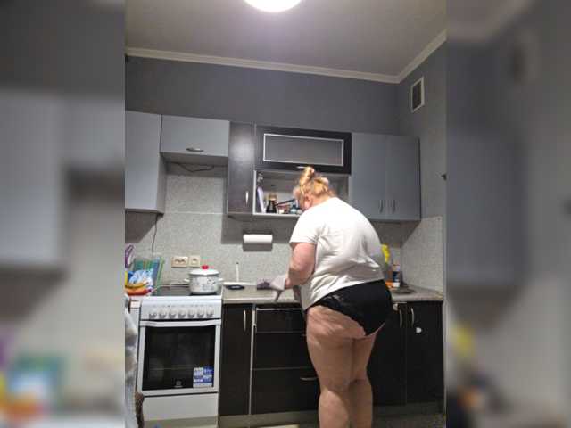 Iremka live cam on BongaCams