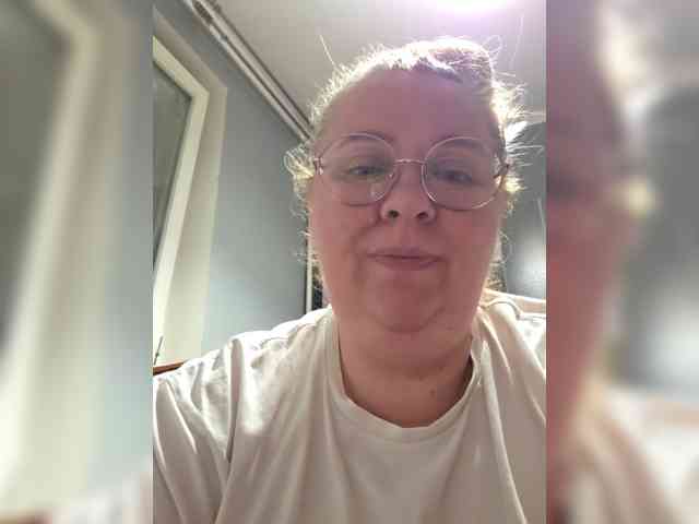 Iremka Live Webcam on BongaCams