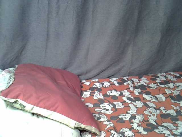 Slender-kerry live cam on BongaCams