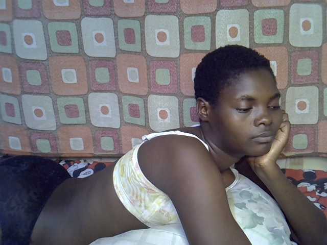 Slender-kerry live cam on BongaCams