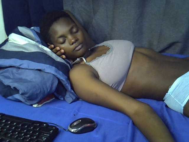 Slender-kerry live cam on BongaCams
