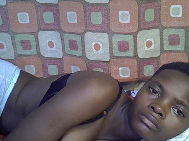 Slender-kerry live cam on BongaCams
