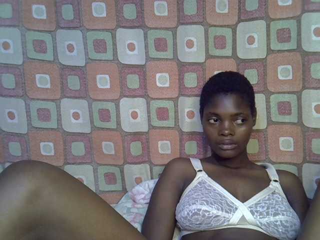 Slender-kerry live cam on BongaCams