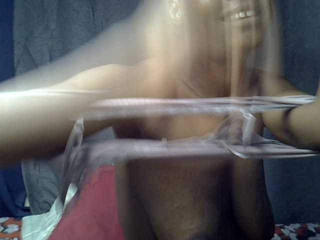 Slender-kerry live cam on BongaCams