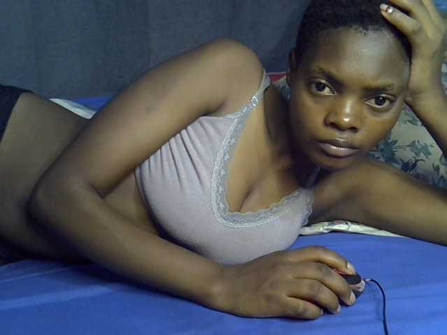 Slender-kerry live cam on BongaCams