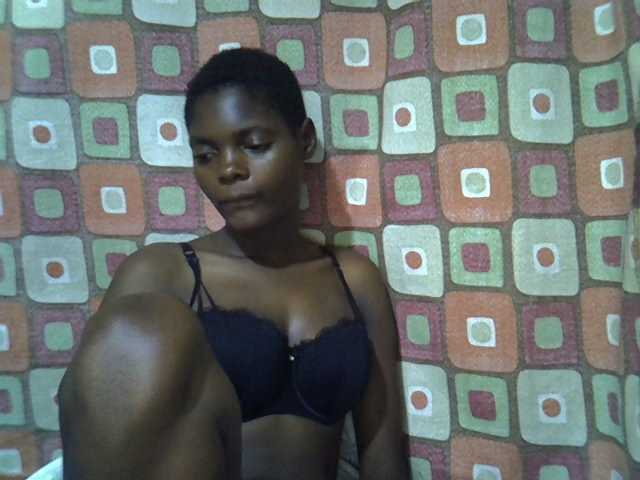 Slender-kerry live cam on BongaCams