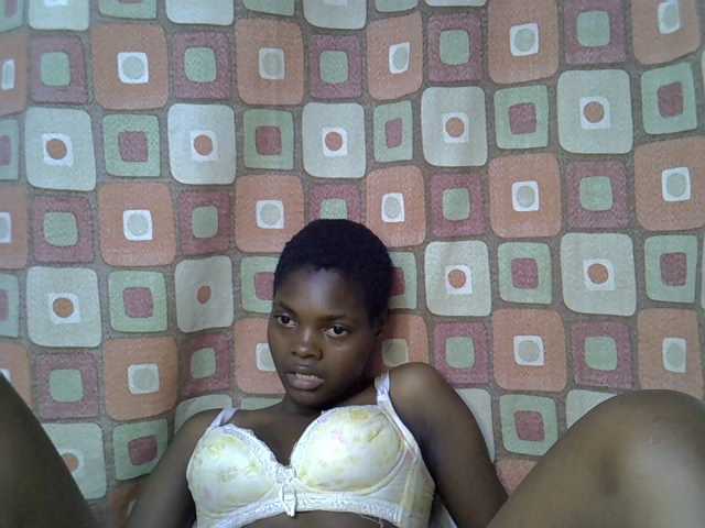 Slender-kerry live cam on BongaCams