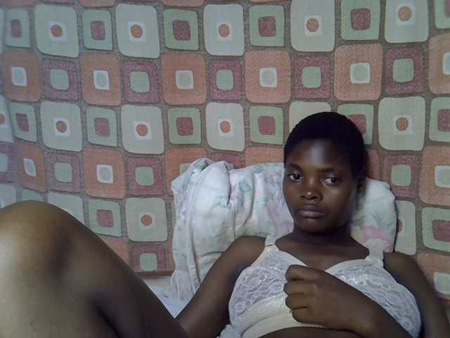 Slender-kerry live cam on BongaCams