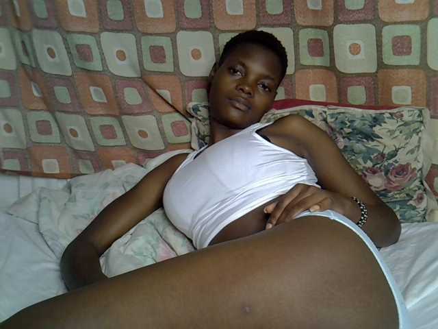 Slender-kerry live cam on BongaCams