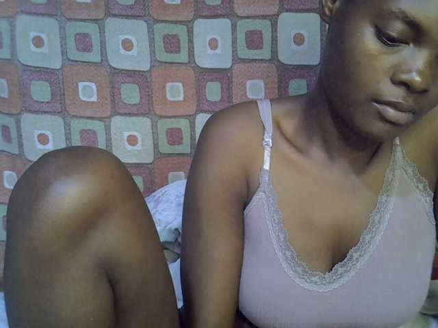 Slender-kerry live cam on BongaCams