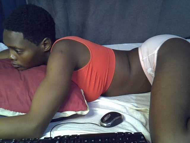 Slender-kerry live cam on BongaCams