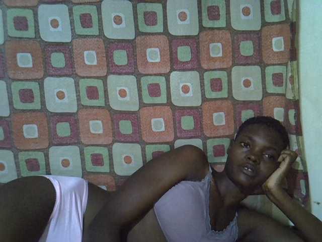 Slender-kerry live cam on BongaCams
