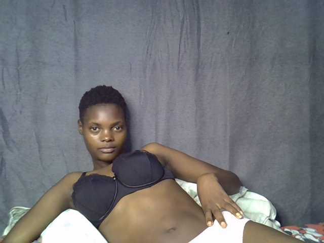 Slender-kerry live cam on BongaCams