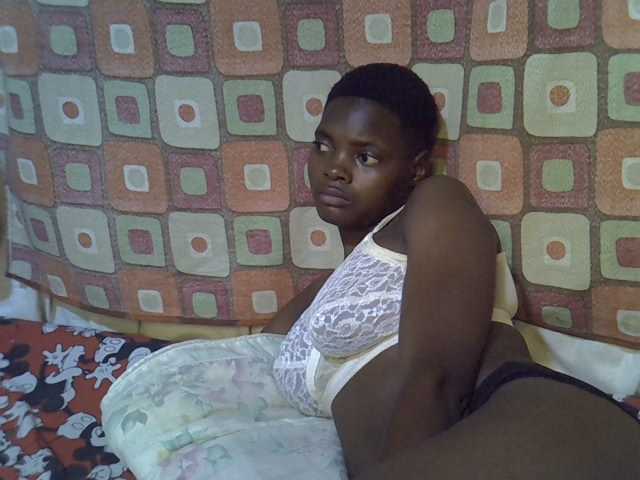 Slender-kerry live cam on BongaCams