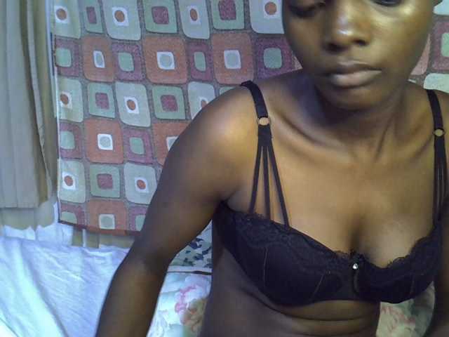Slender-kerry live cam on BongaCams