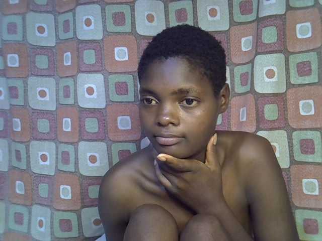 Slender-kerry live cam on BongaCams