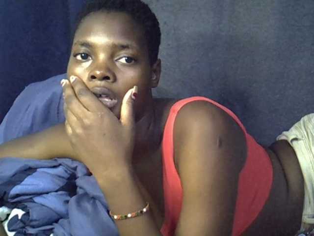 Slender-kerry live cam on BongaCams