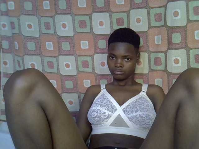 Slender-kerry live cam on BongaCams