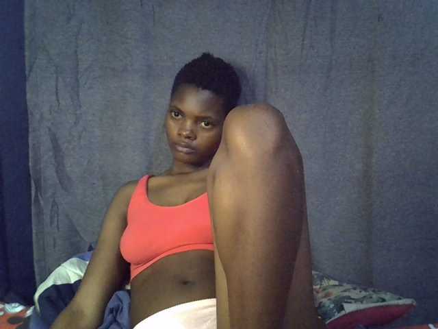 Slender-kerry live cam on BongaCams