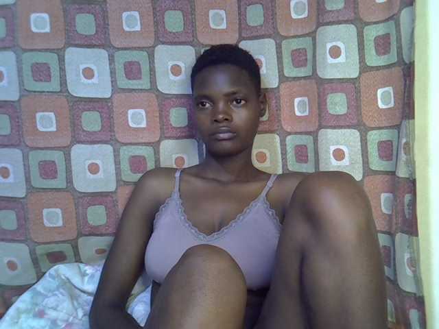 Slender-kerry live cam on BongaCams