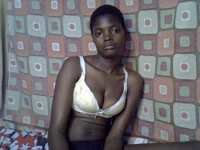 Slender-kerry live cam on BongaCams
