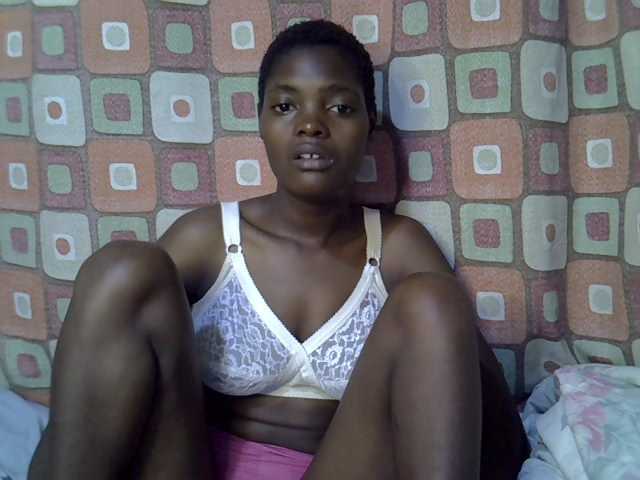 Slender-kerry live cam on BongaCams