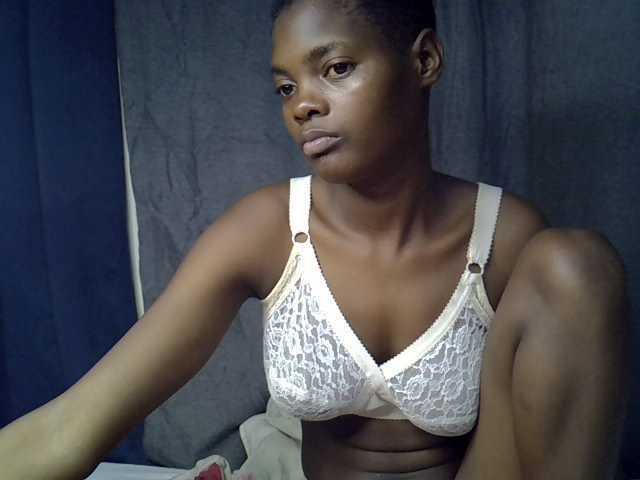 Slender-kerry live cam on BongaCams