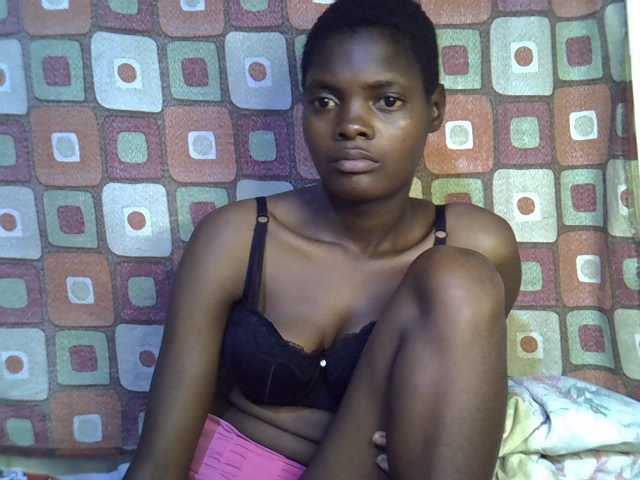 Slender-kerry live cam on BongaCams