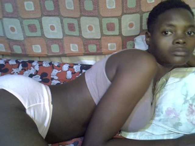 Slender-kerry live cam on BongaCams