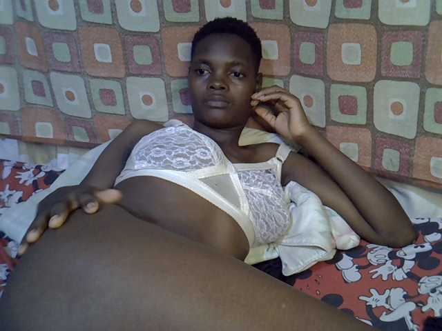 Slender-kerry live cam on BongaCams
