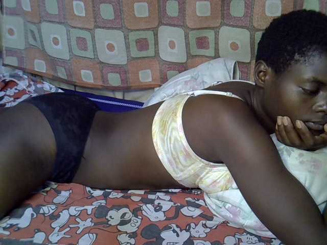 Slender-kerry live cam on BongaCams